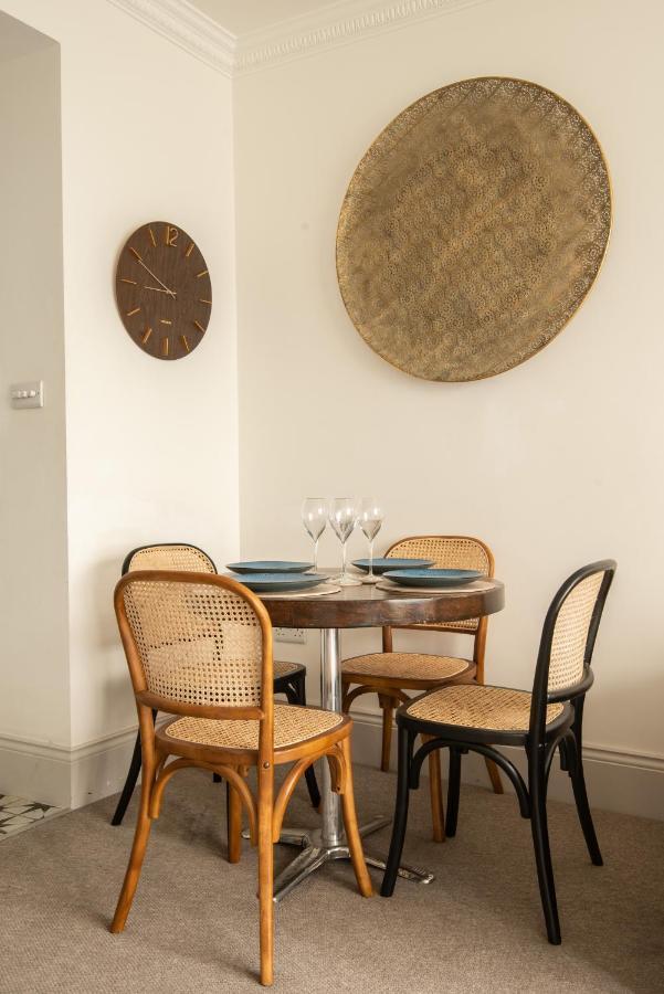 ברייטון Beautiful, Central, 3 Min Walk From Beach, 2 King Doubles מראה חיצוני תמונה